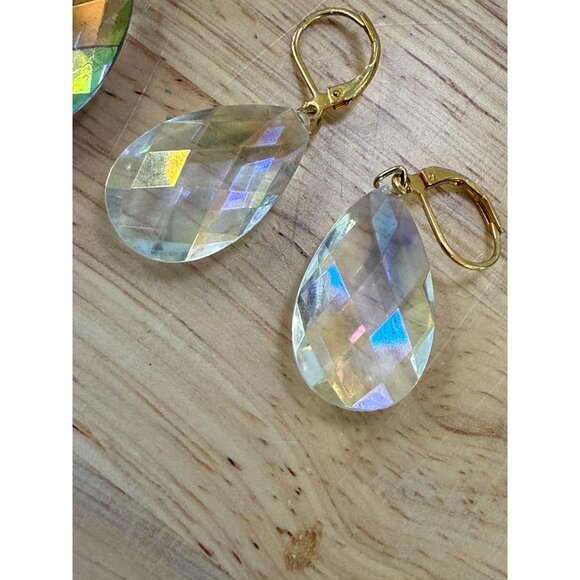 Joan Rivers Faceted Teardrop Leverback Earrings Gold Tone Glam, Holiday, Vintage - Picture 3 of 6